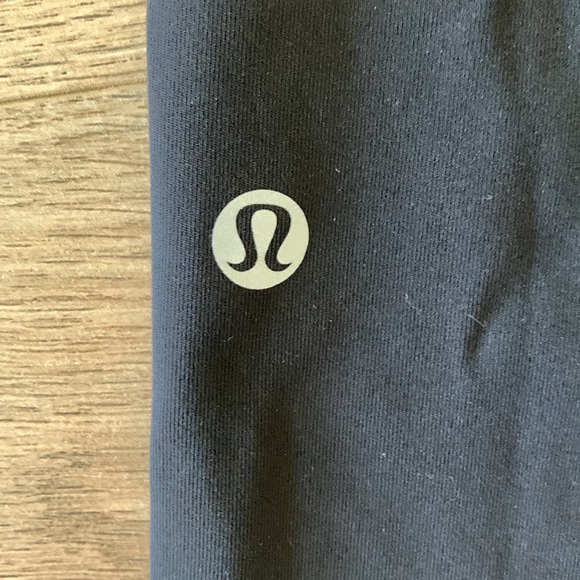 Lululemon || Black Leggings with Mesh Detail - Picture 6 of 6